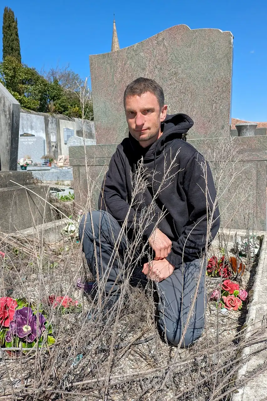 Gardien des Mémoires - Artisan de rénovation des tombes