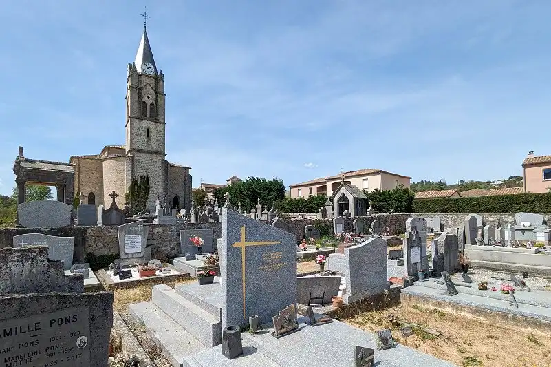 Rénovation de tombes à Rosières