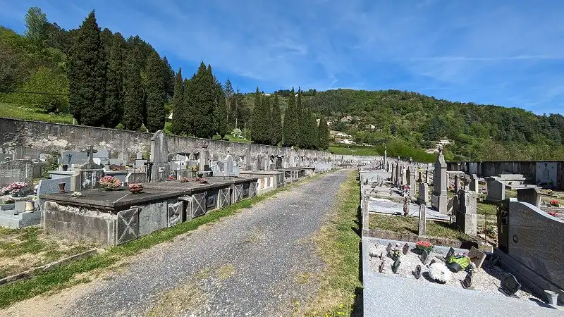 Le cimetière numéro 2 de Vals-Les-Bains